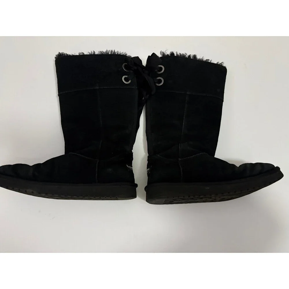 Kookaburra by Ugg Size 9